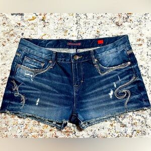 CULT OF INDIVIDUALITY mid rise jean shorts size 29 Tantra shorts